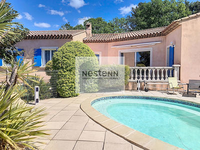 Maison de plain pied 5 pièces, piscine, vue dominante sur 2000 m² au Castellet