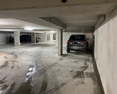 Location place de parking - place isolée (0 coup de portière assuré) - Centre Ville Chennevières 