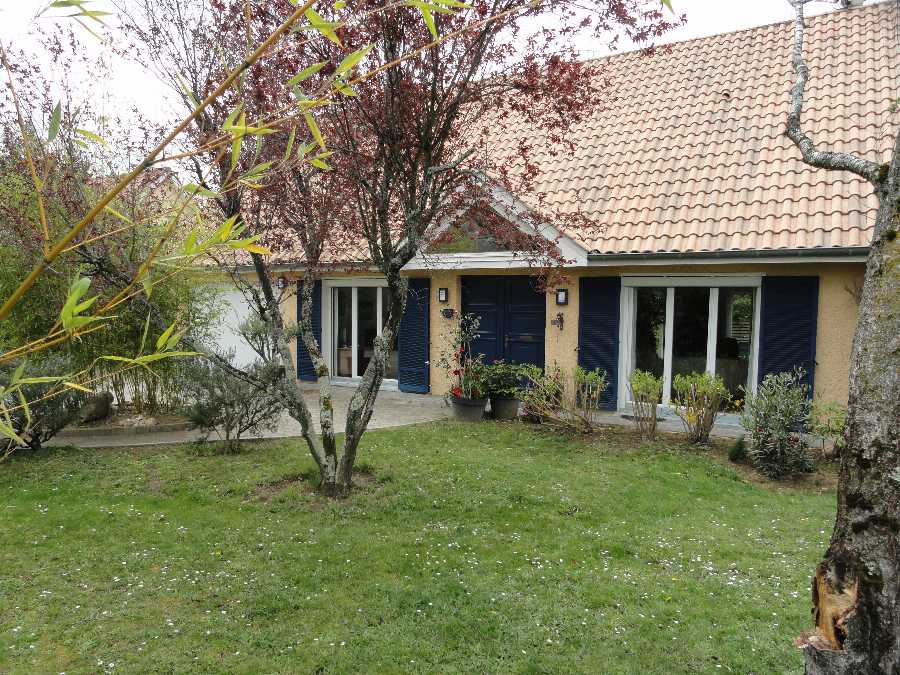 MAISON INDIVIDUELLE BOIS DIEU - 180 M2 avec jardin 795 M2 