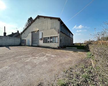 Hangar à vendre sur Arques proche de Saint-Omer