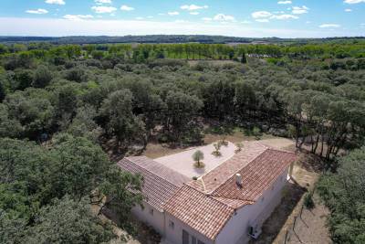 PROPRIÉTÉ SUR UN PARC SITUÉE AUX PORTES D'UZÈS