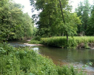 Une île sur l'Eure + terrain de loisir 1 ha 