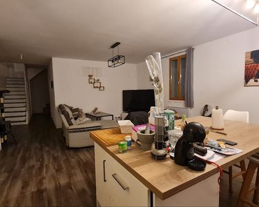 Appartement 4 pièces 164 m² (117m² carrez)