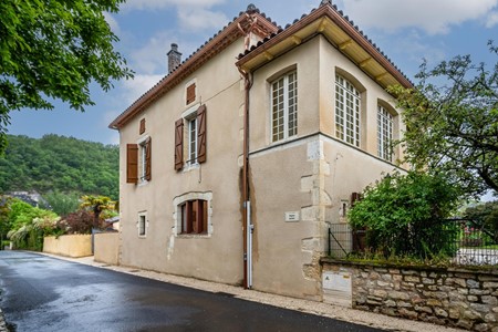 5 Chambres - Maison - Occitanie - A Vendre - 