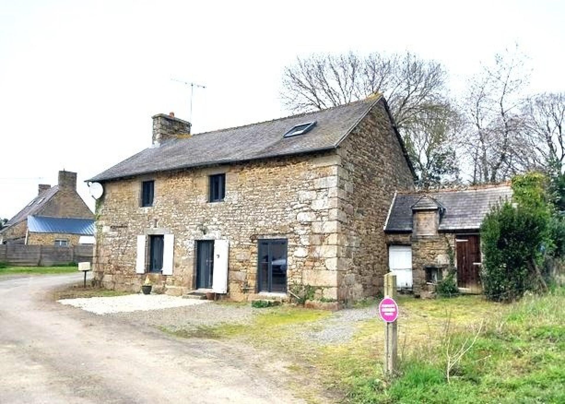 Belle maison en pierre rénovée récemment de 120 m²