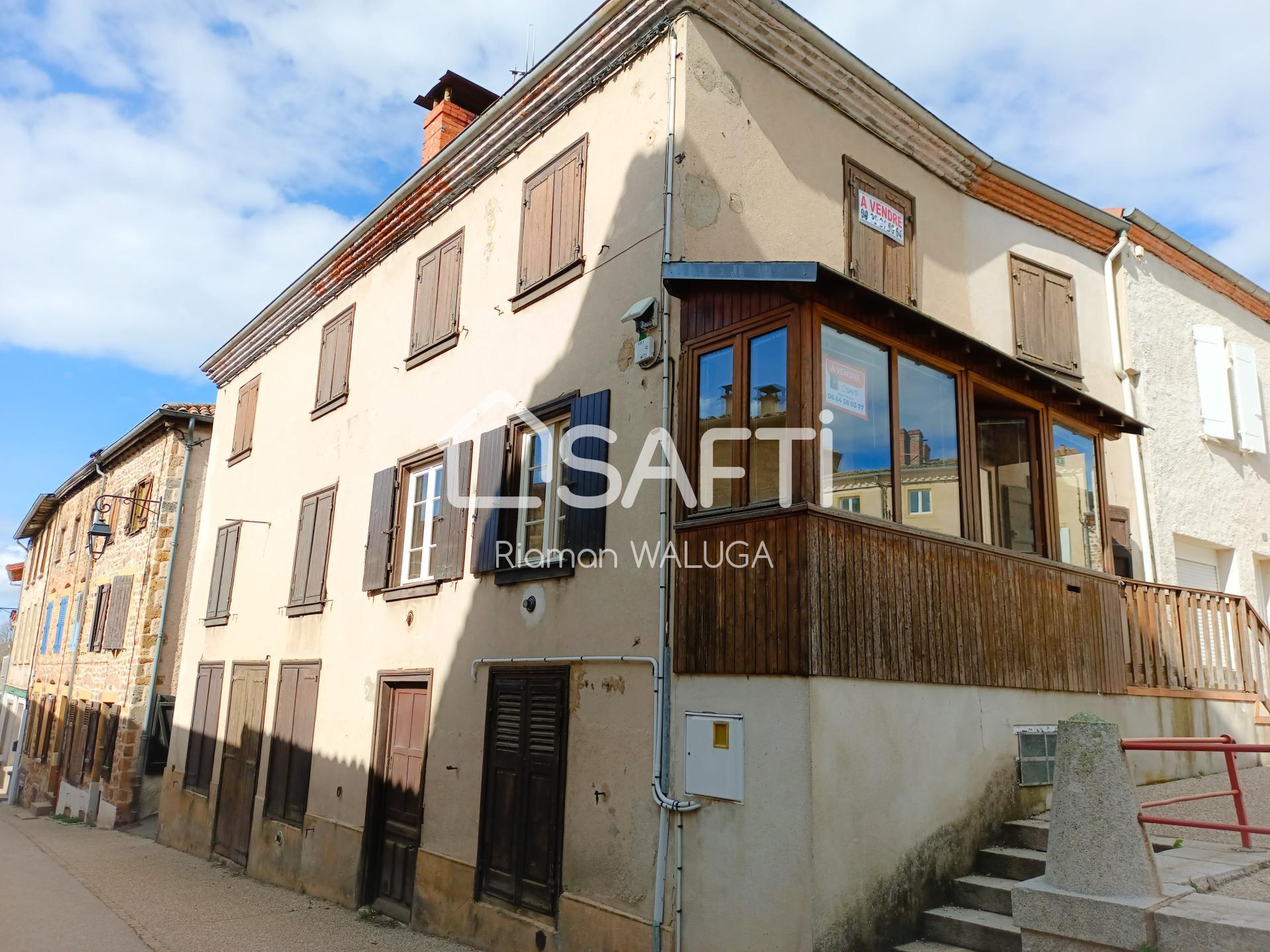 Maison de village sur la place de l'église