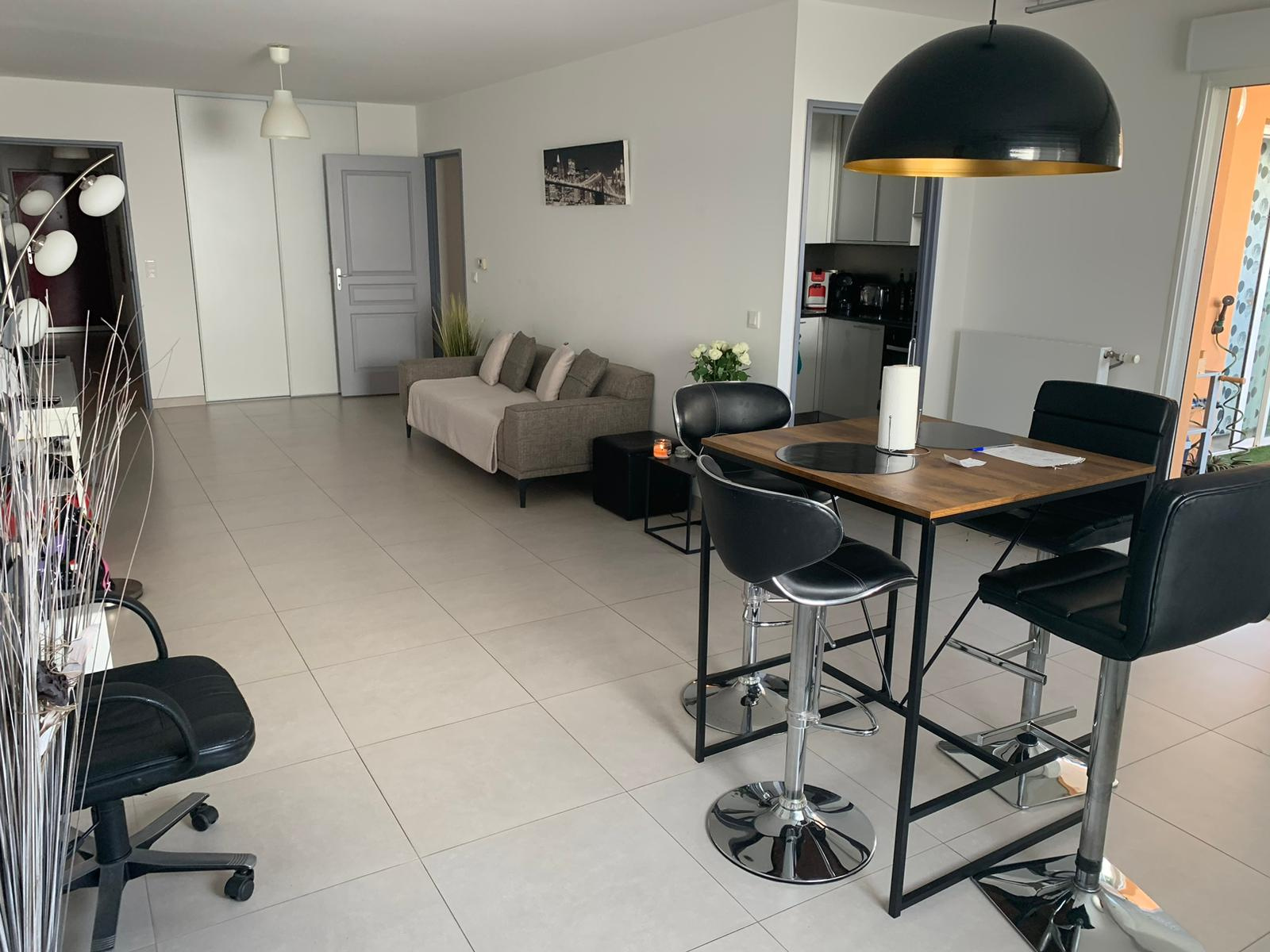 À Castelnau-Le-Lez, appartement avec terrasse 3 pièces en ve