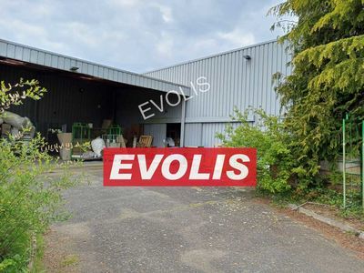 Locaux Commerciaux - A LOUER - 2 900 m² non divisibles