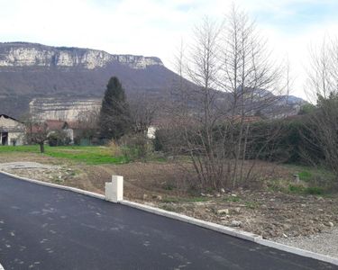 Terrain 758 m² Saint Jean De Moirans