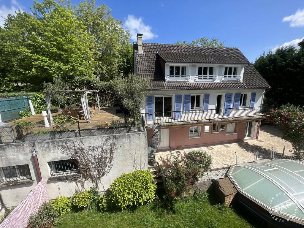 Maison 9 pièces 285 m²