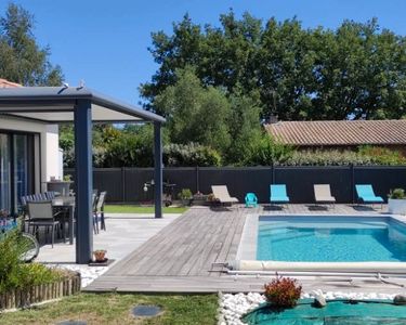 Villa T5 de plain pied avec piscine