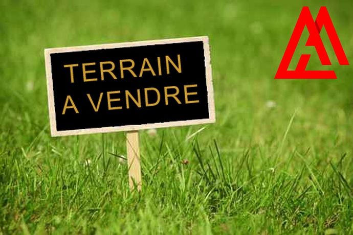 Terrain 840 m²