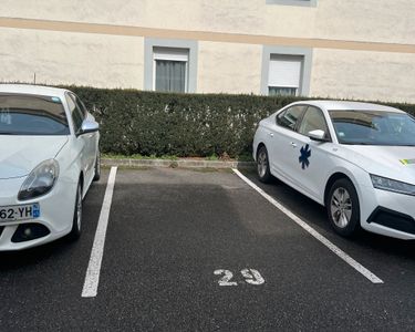 Place de parking aérienne Bartins