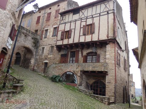 TARN (81) A Vendre à Cordes-sur-ciel, cette belle 