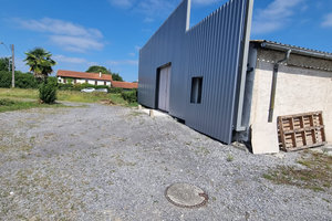 Local commercial de 190 m2 route de Bordeaux