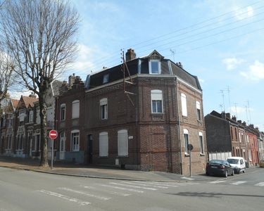 Maison lumineuse 168 m2 avec jardinet Cambrai