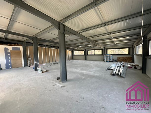 Local commercial 145 m²