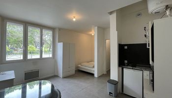 Appartement Location Saint-Martin-d'Hères 1p 22m² 540€