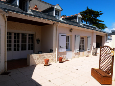 Maison 8 pièces 205 m²