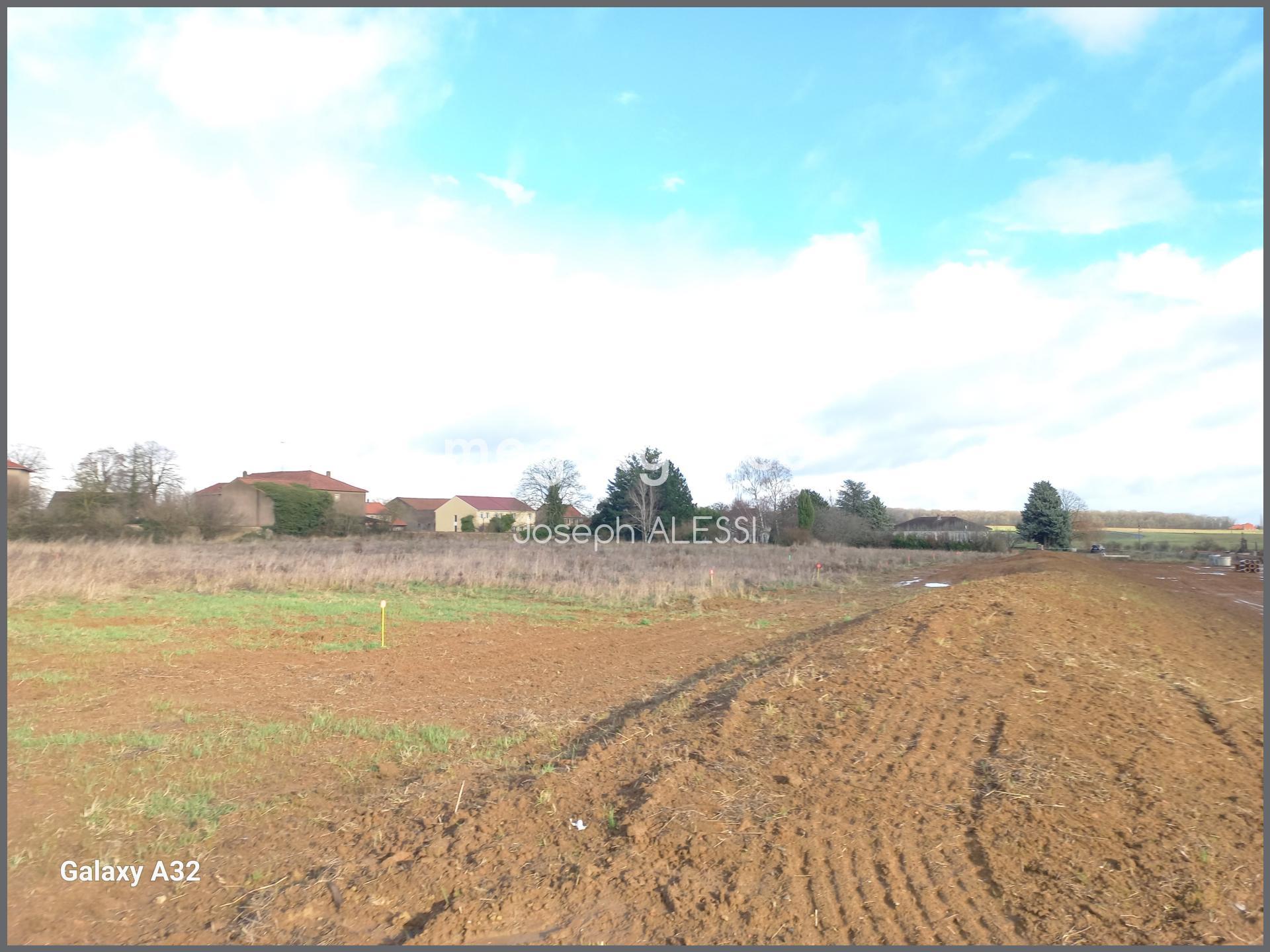 Terrain constructible viabilisé - 345 m²