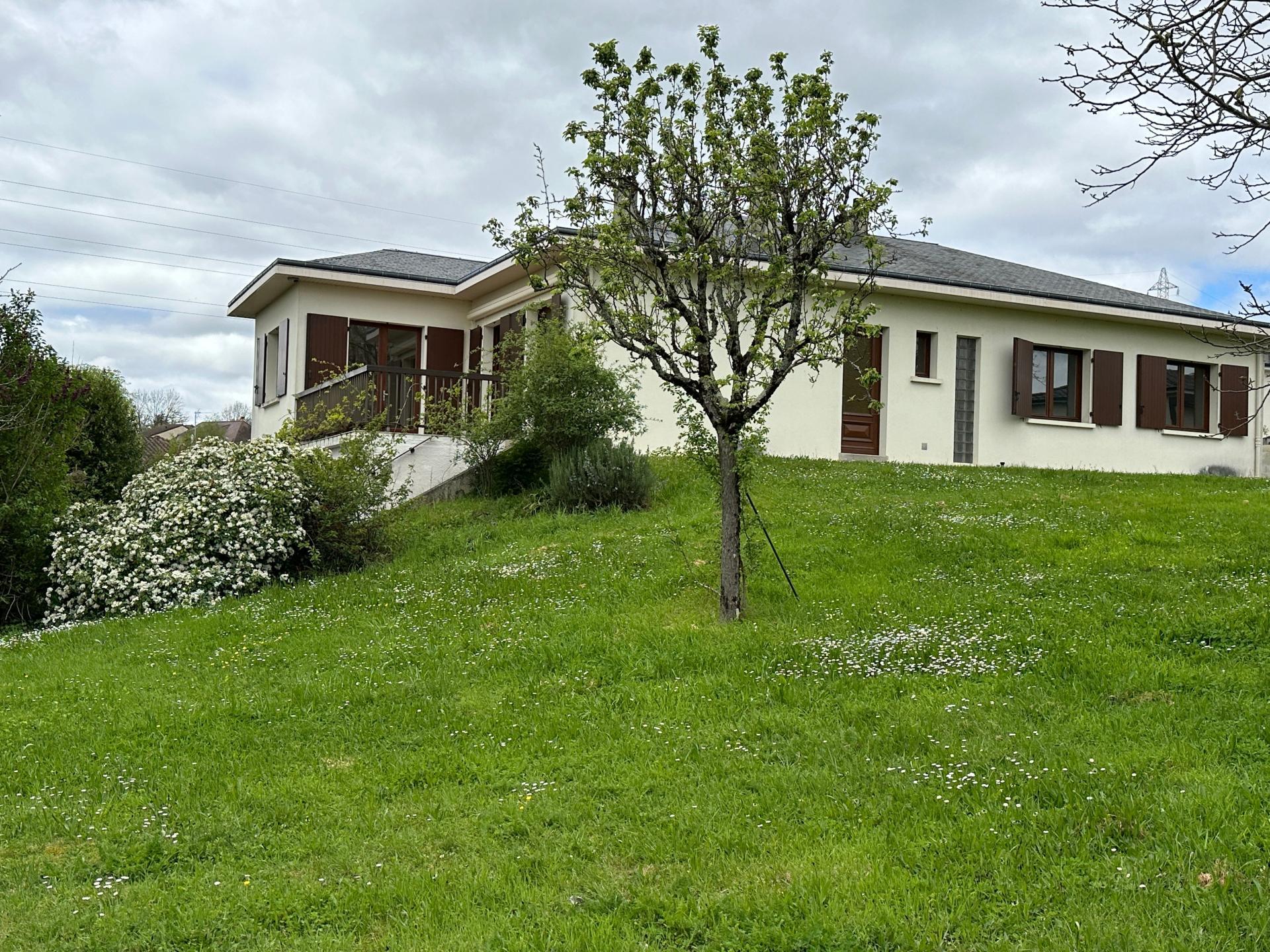 Maison à fort potentiel cherche à se refaire une beauté !