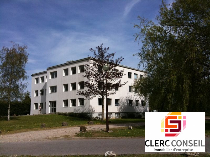 Immobilier professionnel Location Bihorel  75m² 719€