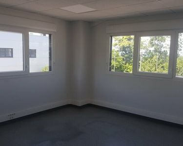 Bureaux 476 m²