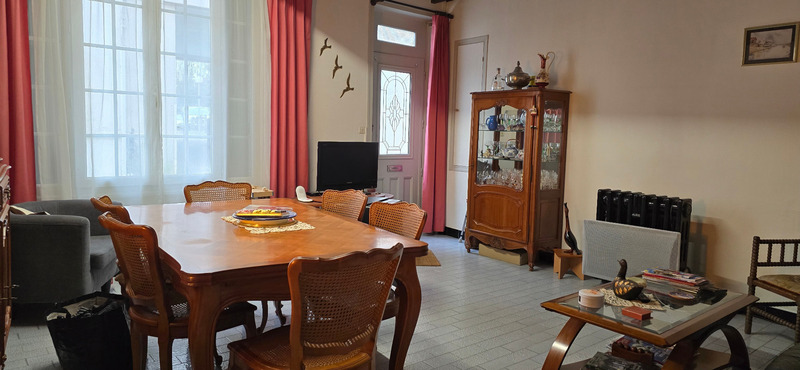 Dpt Charente (16), viager à vendre BARBEZIEUX SAINT HILAIRE maison P6