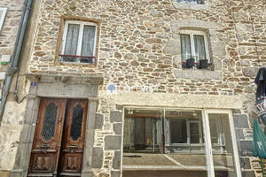 Immeuble Chaudes Aigues 9 pièce(s) 213 m2