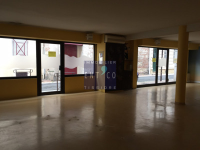 Local commercial 90 m² 