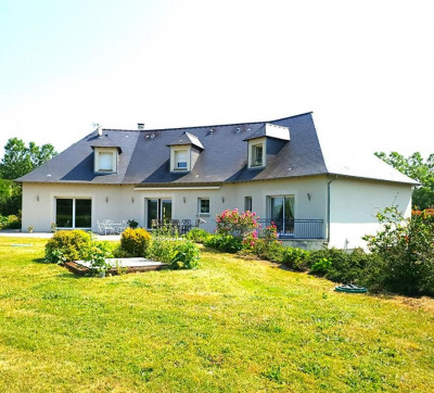 Maison 15 pièces 340 m²