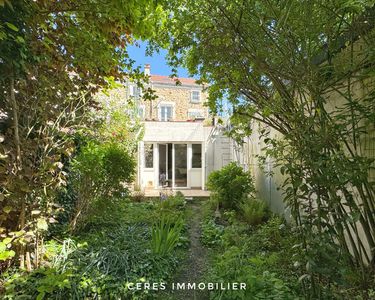 Jolie meulière 4 pièces de 111m2 avec atelier dans le jardin