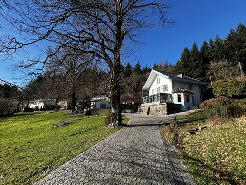 Hameau à vendre : Maison 1900 avec 2 logements + D