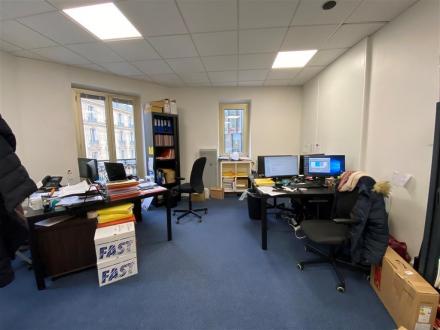 Bureaux 94 m² 