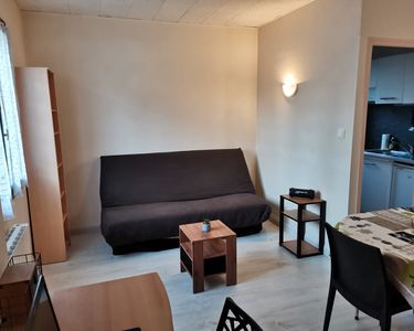 Studio meublé de 28 m², quartier lycée 
