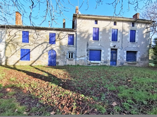 Maison Lamothe Landerron 8 pièce(s) 340 m2 + dépendances