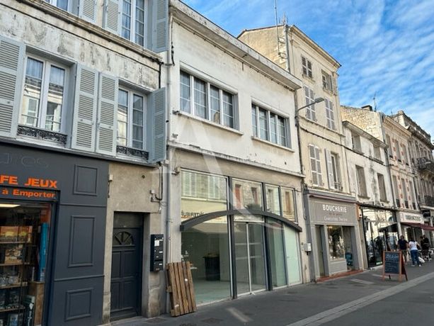Local commercial 312 m²