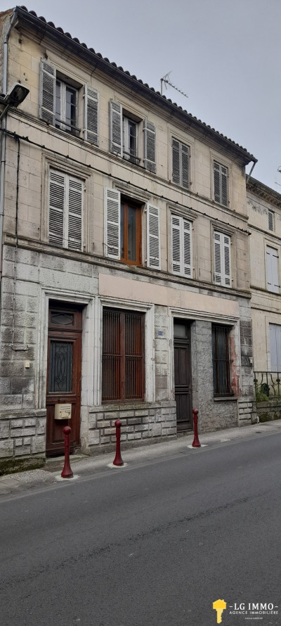 Maison 6 pièces 210 m²