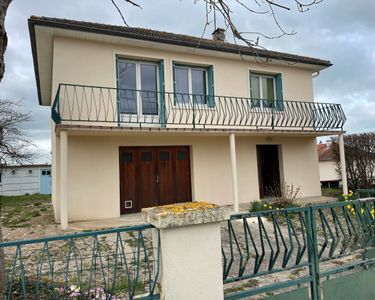 Maison Vente Saint-Pourçain-sur-Sioule 4p 92m² 180000€