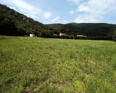 Terrain 1 073 m² Arles Sur Tech 