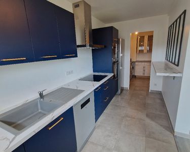 Appartement 3 pièces 68m2 refait à neuf + terrasse 17m2 à 22 min de Paris