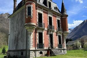 Maison de caractère de la fin du 19ème avec grand jardin