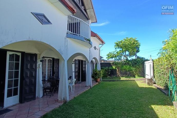 Villa 5 pièces 198 m²