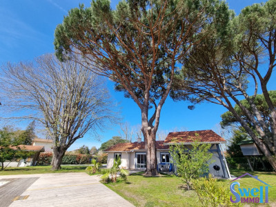 Propriété avec 3 maisons, piscine, garage sur 1925m² au coeu