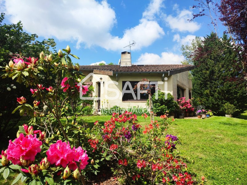 Maison d'architecte nichée au coeur de la nature 