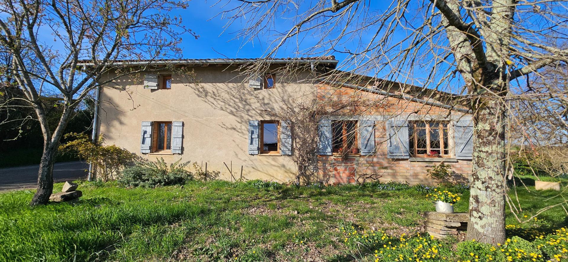 Maison de campagne - 257m2 - 6 pièces - Garage