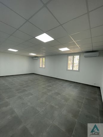 Bureaux 1 pièce 59 m²