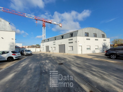 Local commercial 625 m²