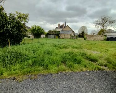 Terrain constructible 618 m² 