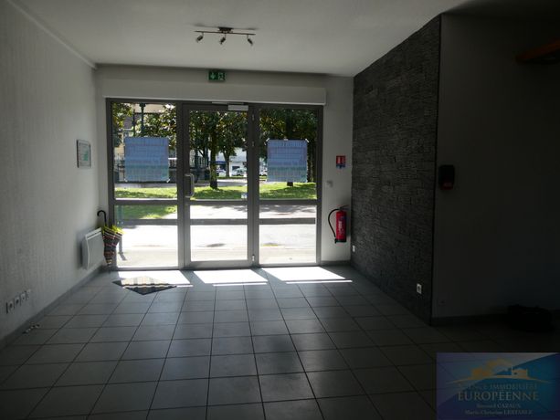 Local commercial 93 m²